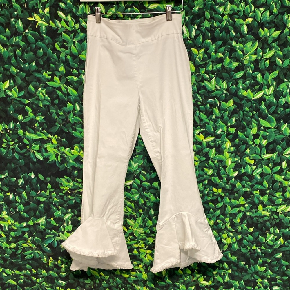 INC International Concepts White Pull On Frayed Ruffle Hem Cropped Pants Size 4